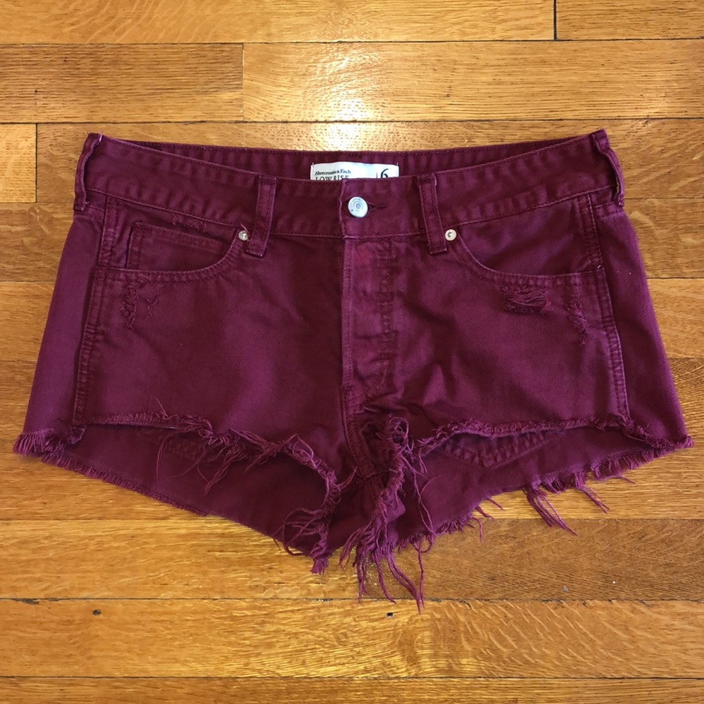 Maroon Abercrombie jean shorts!